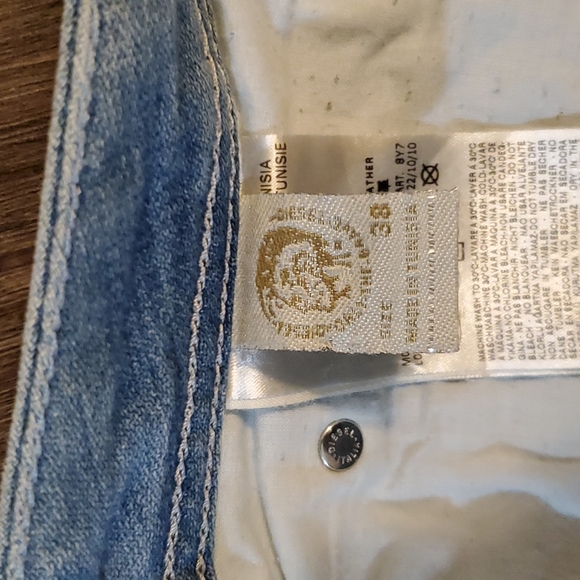 DIESEL ZATHAN Men's Bootcut Button Fly Distressed 38X32 (Actual 39-1/2"×29-1/2") - Picture 13 of 15